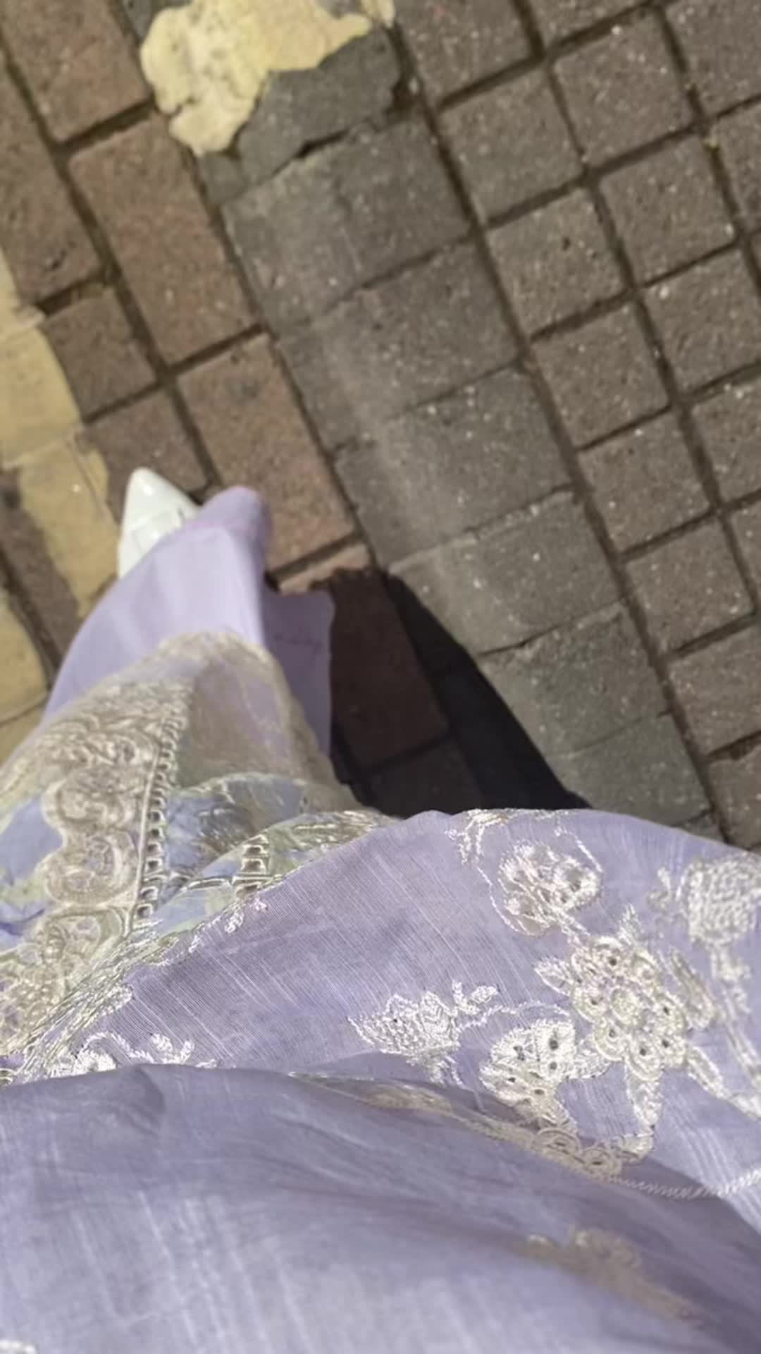 @desilifeinuk