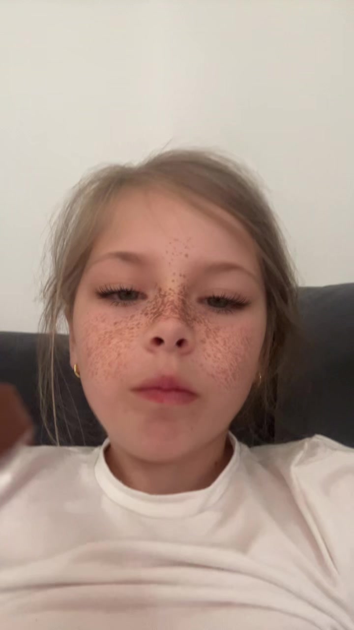 @??