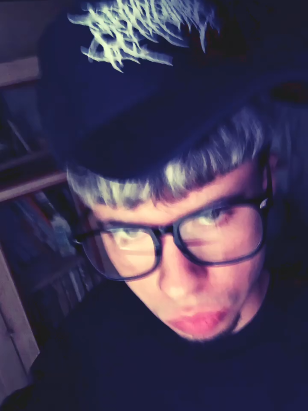 @knicoh