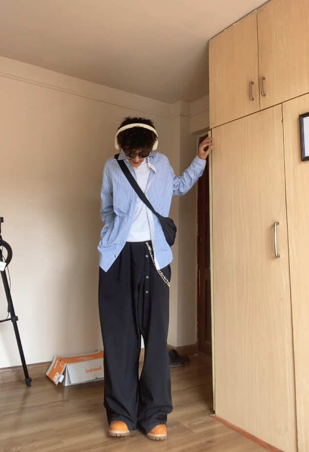 @KËsÜ🕸️🎧