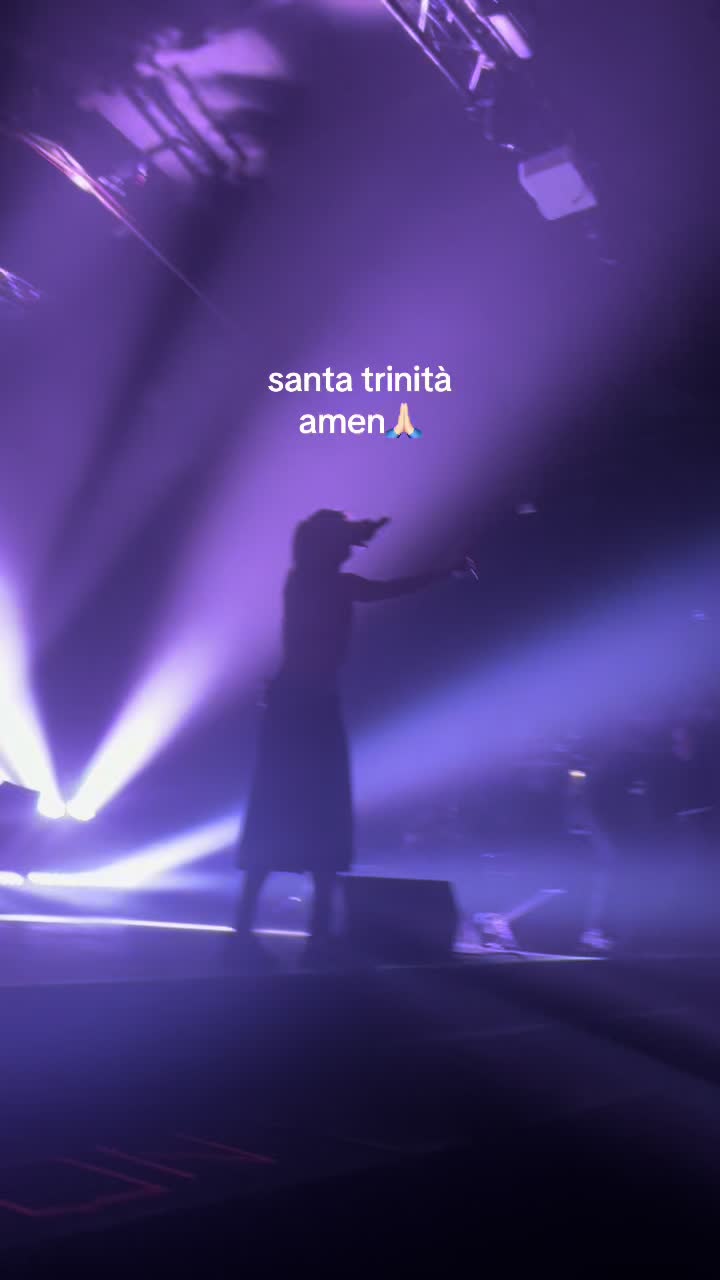 @𖣂