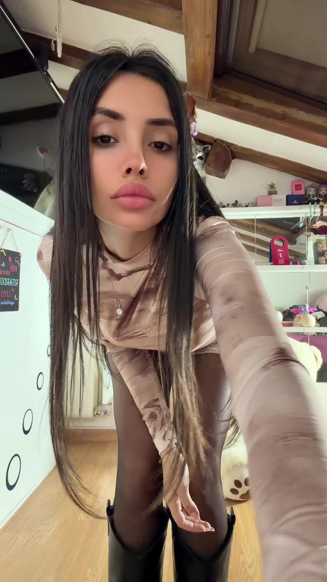 @Nicoleee__
