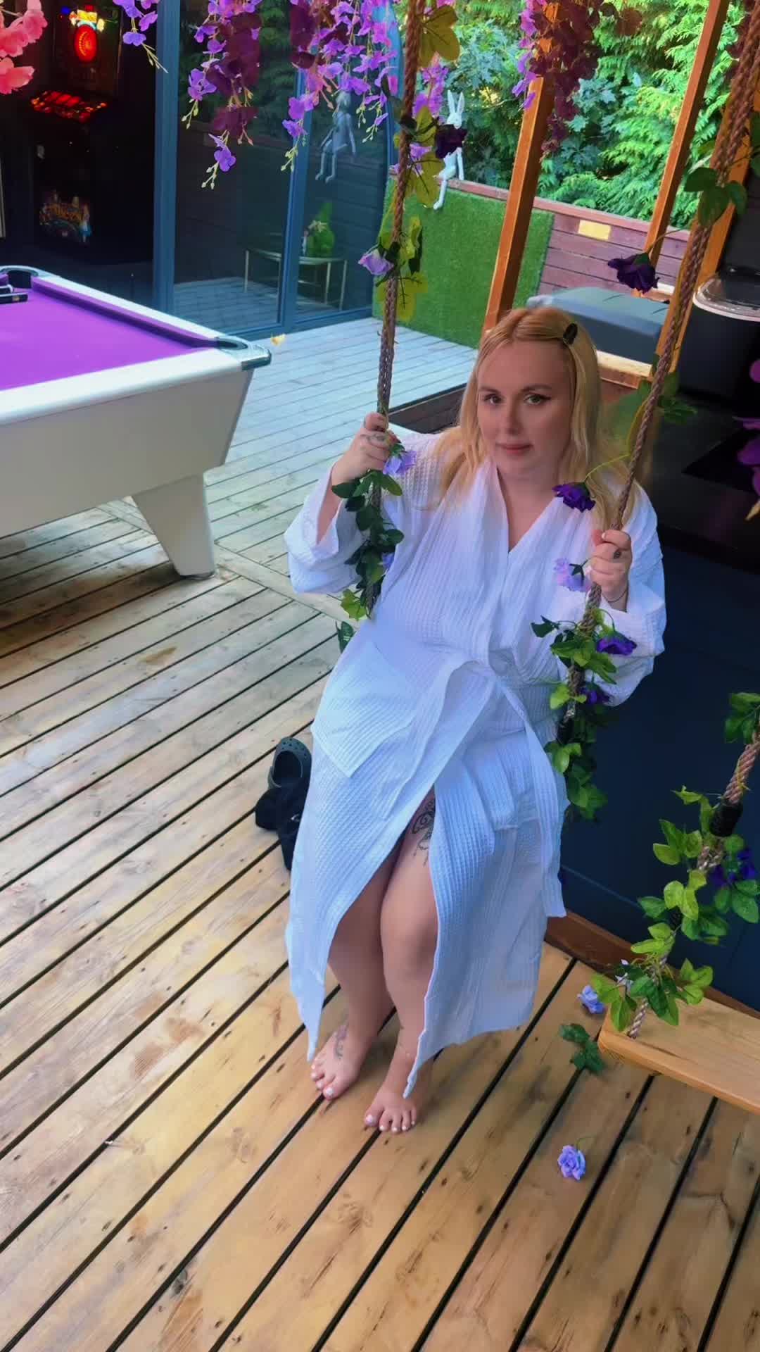 @blondiepeach 🍑👸
