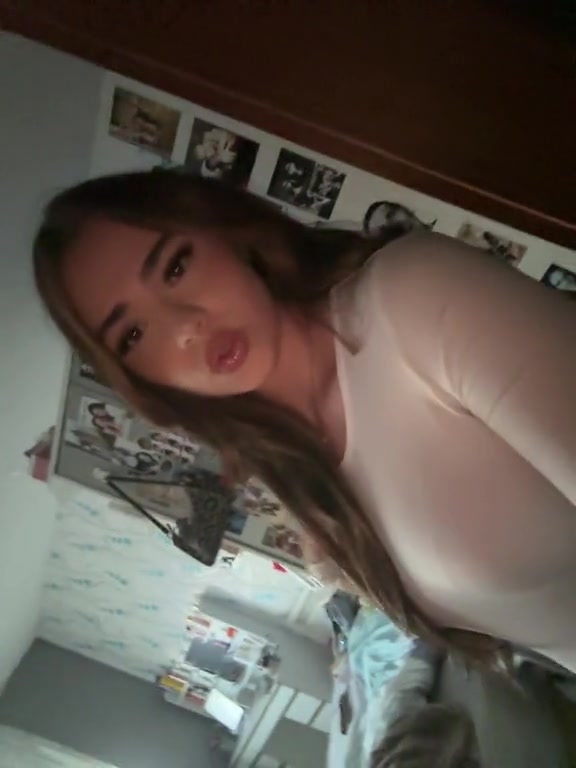 @𝐚𝐧𝐠𝐞𝐥𝐢𝐤𝐚🌺