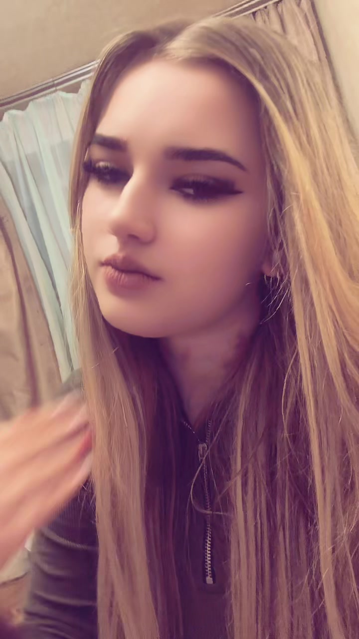 @вика