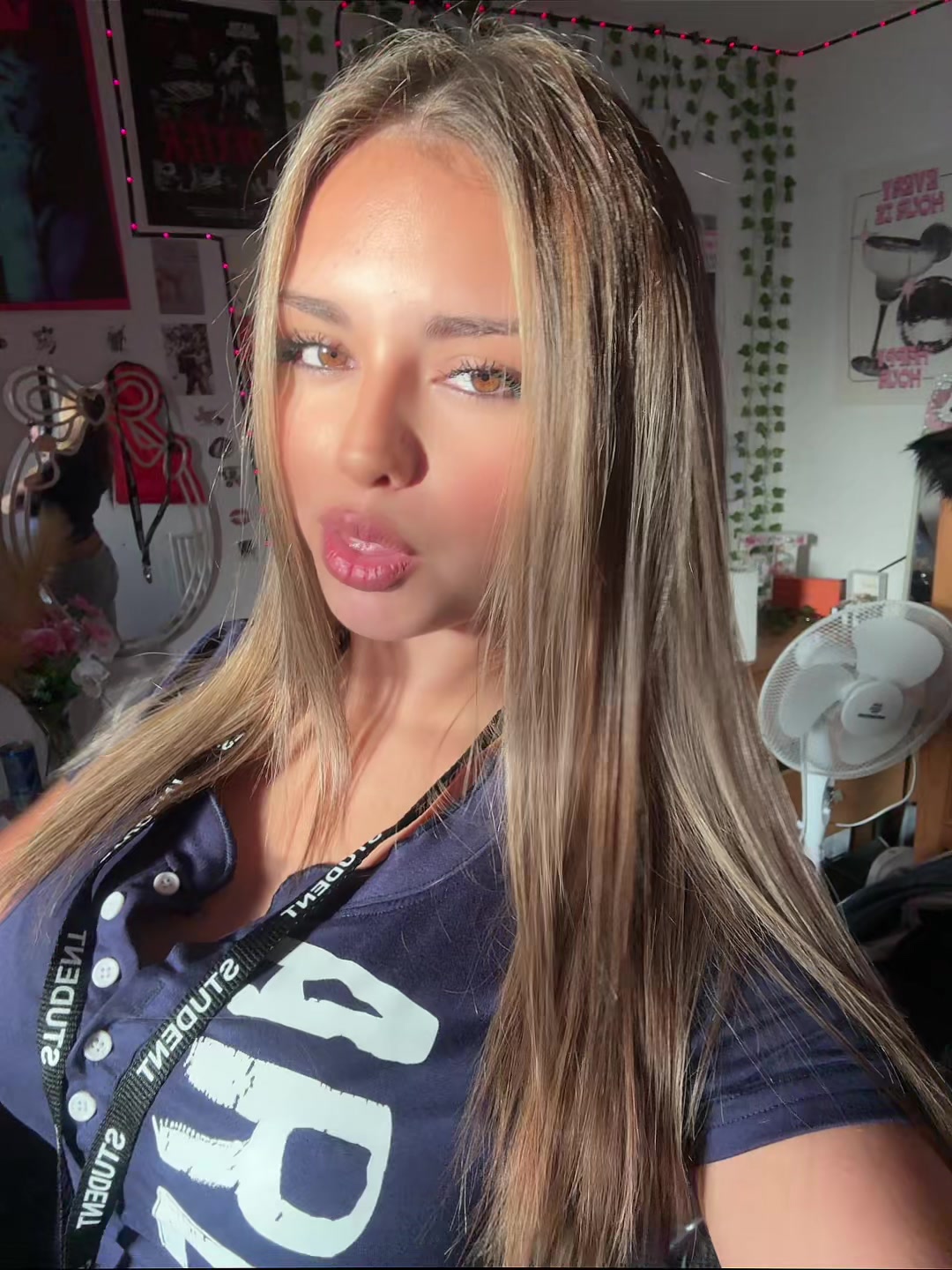 @👸🏽