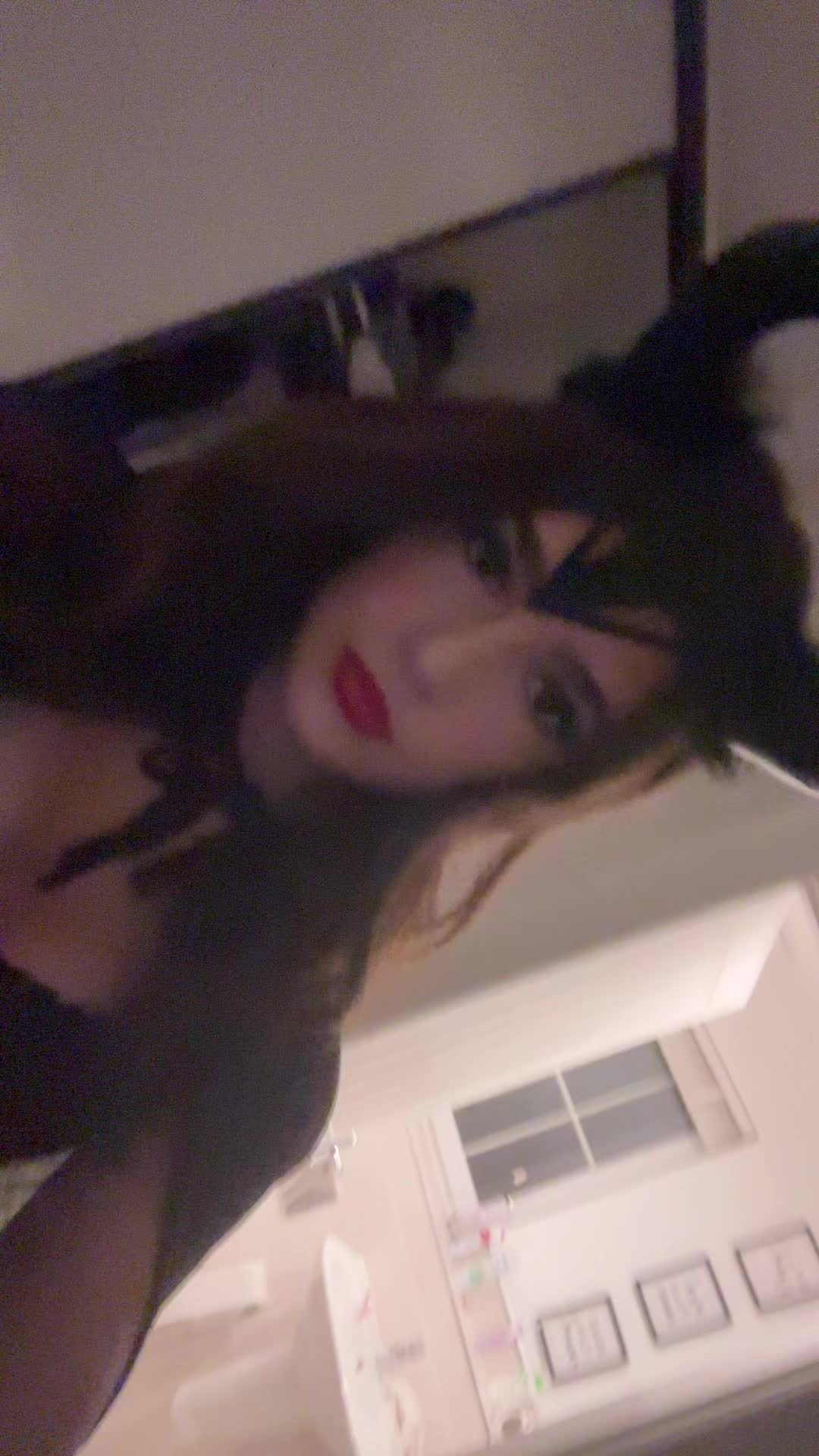 @elyssaglas🖤