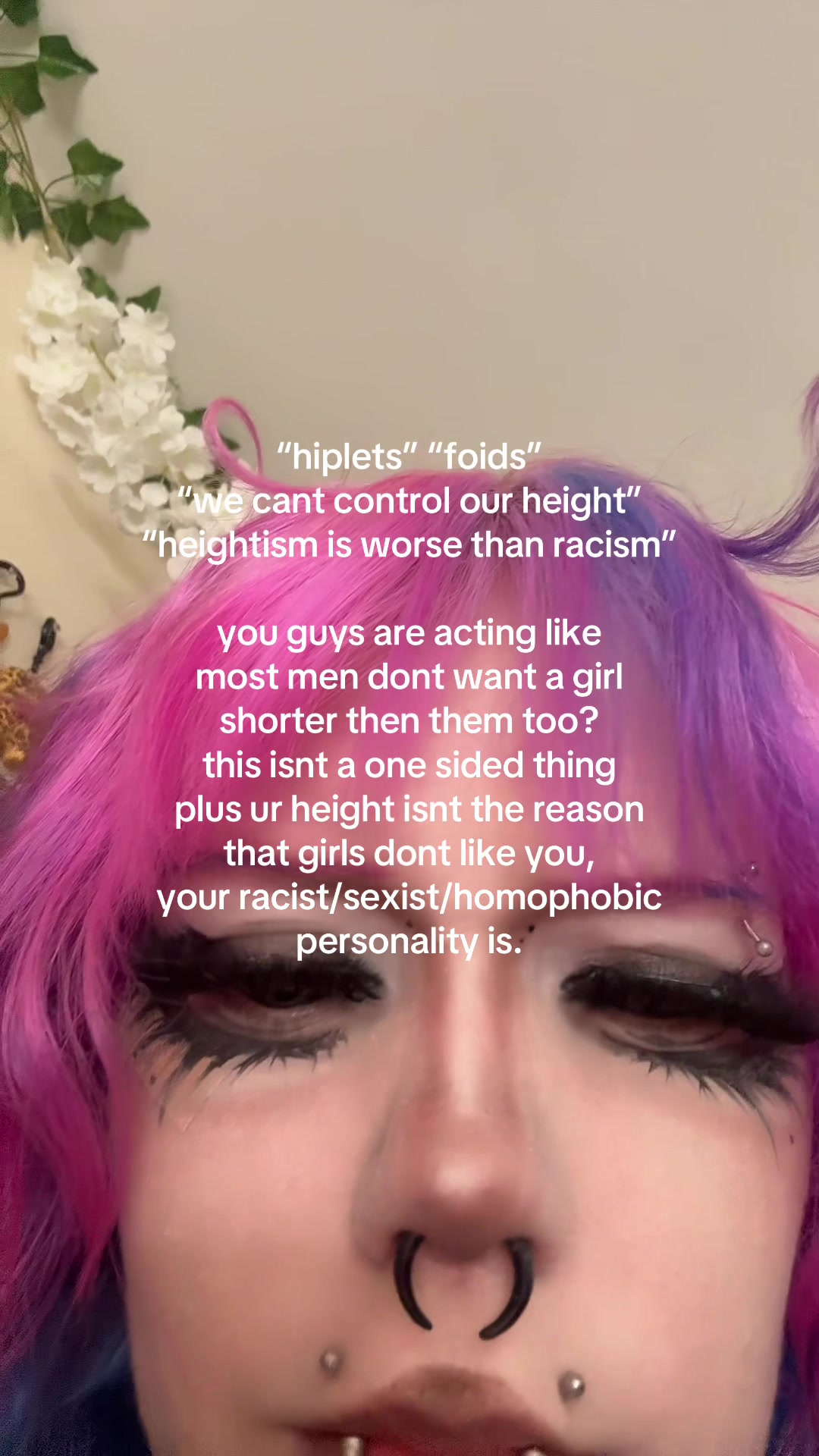 @✩