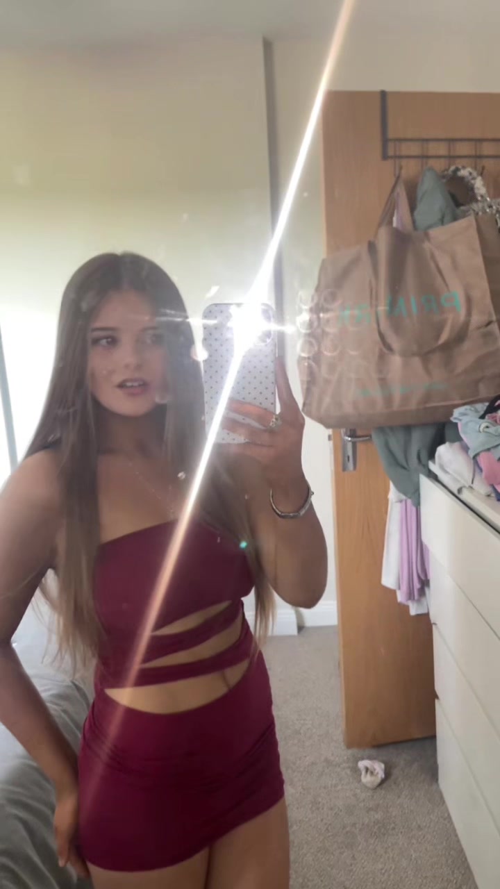 @𝐑𝐮𝐛𝐲 𝐄𝐥𝐥𝐞𝐧🤍🍒