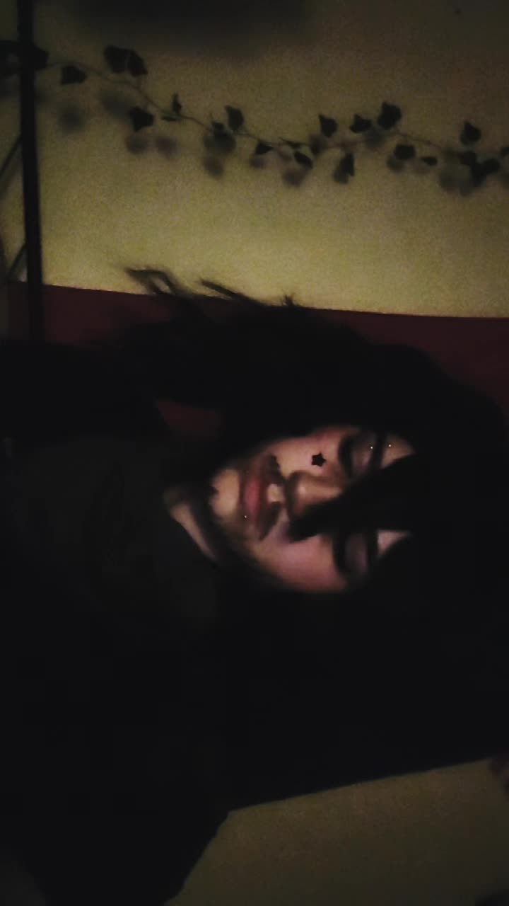 @☆Glam Shvagenbagens num 1 son☆