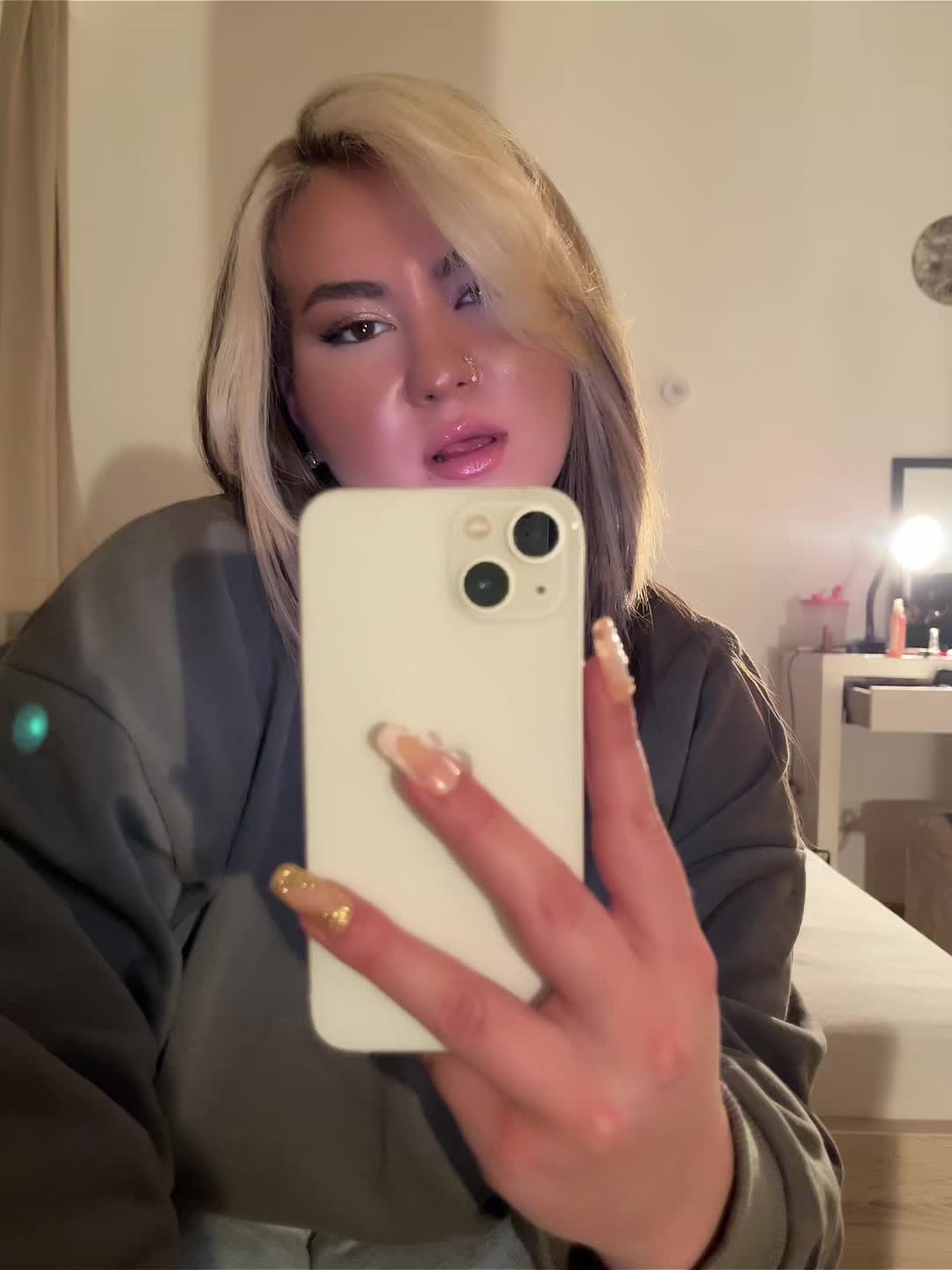 @elizabeth3e