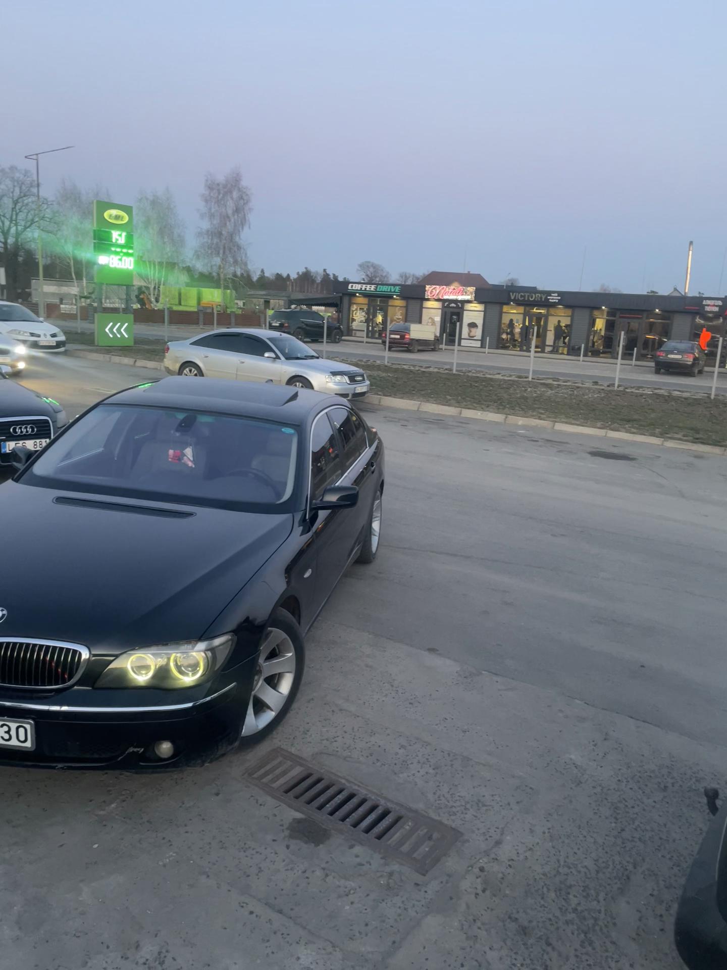 @Назар🇺🇦😎