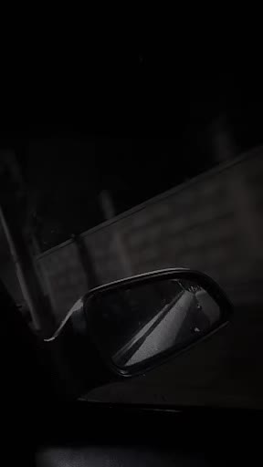 @Adelª