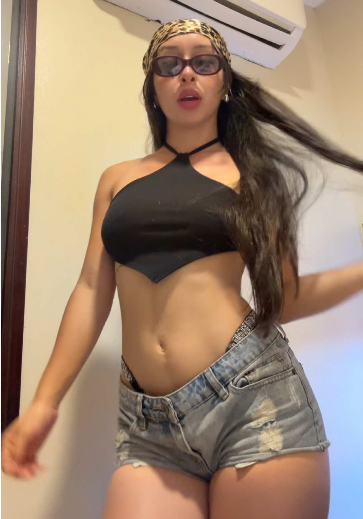 @mishelriveross