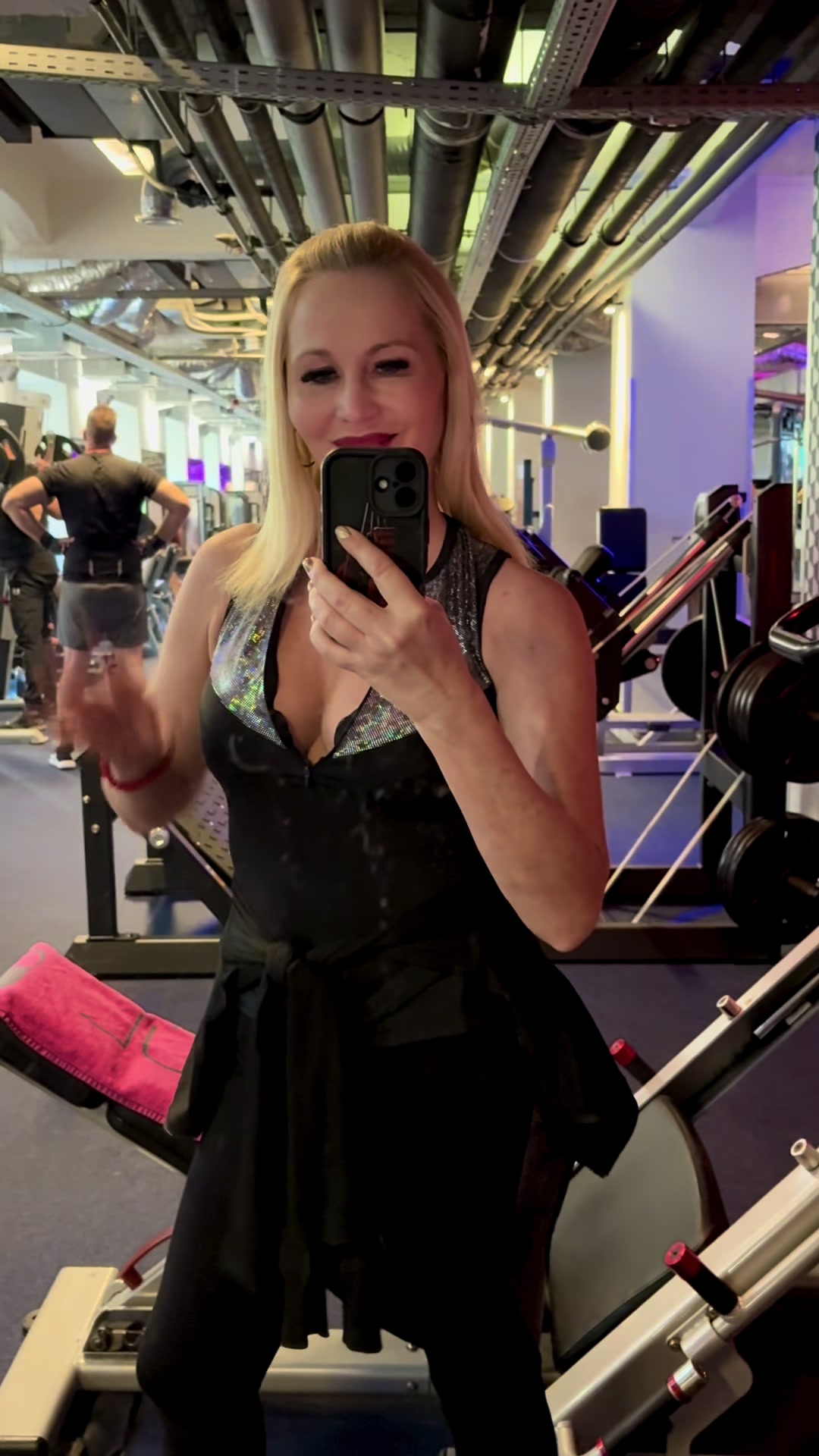 @Mil&oacute; Vikt&oacute;ria Vil&aacute;gbajnok