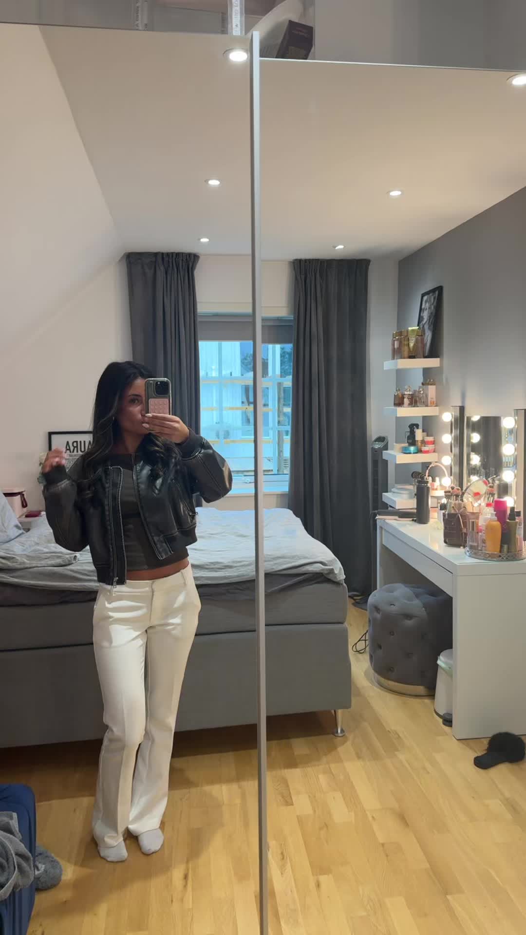 @Laura✟
