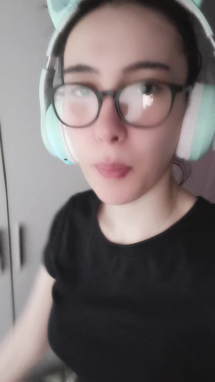 @.inmelodyy0.