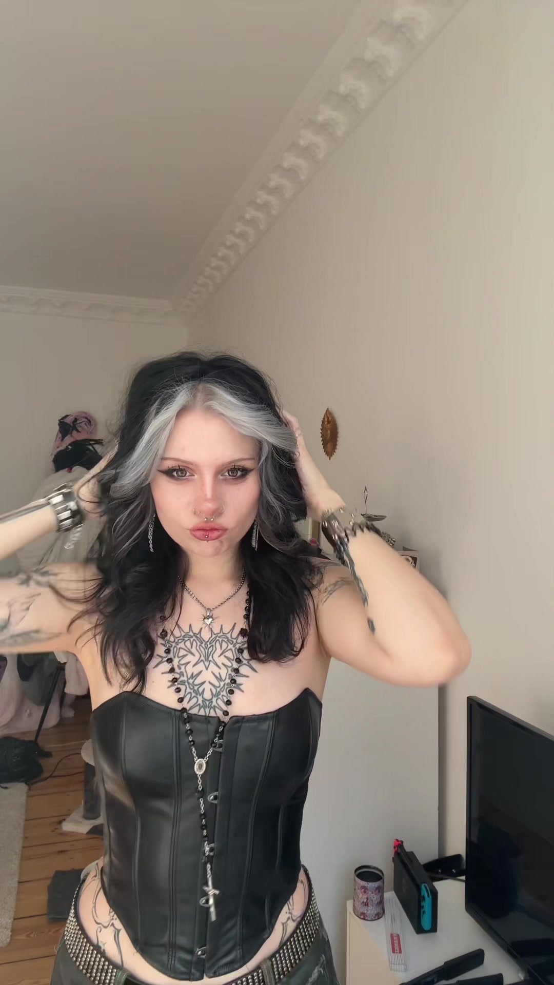 @callmebufbuf