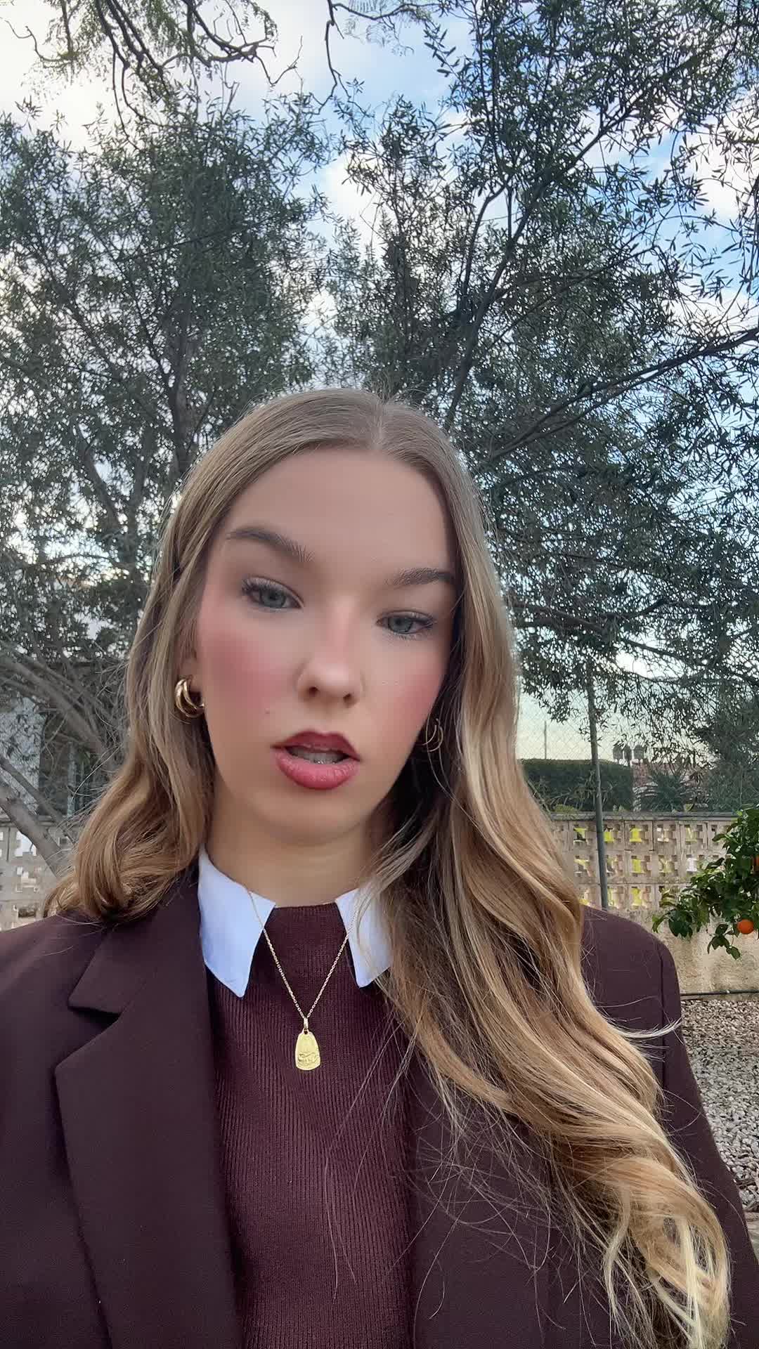 @_ainara11