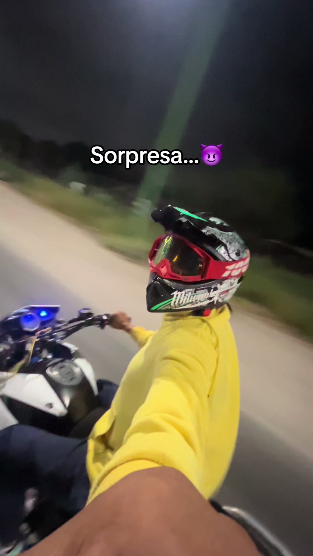 @elagusTinta