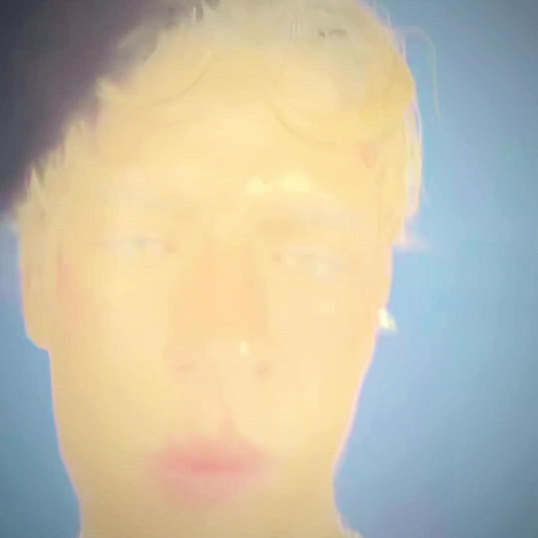 @𖦹
