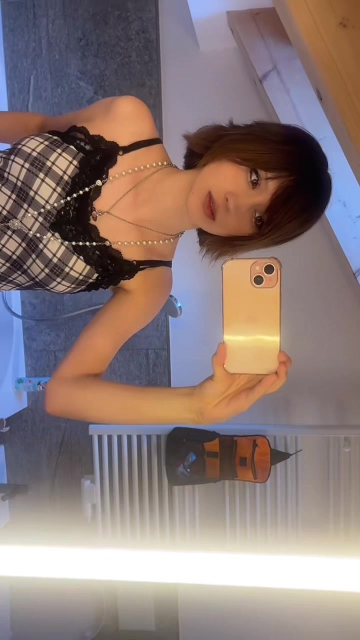 @julia⁷