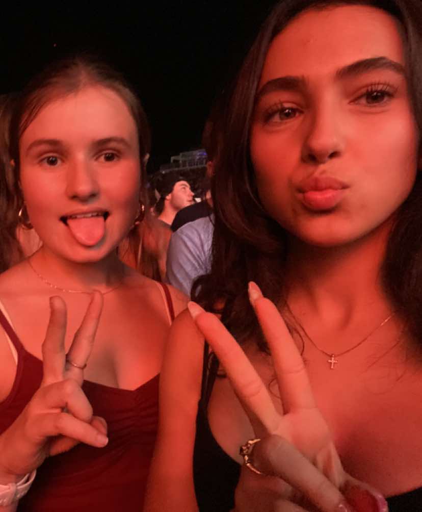@Elle