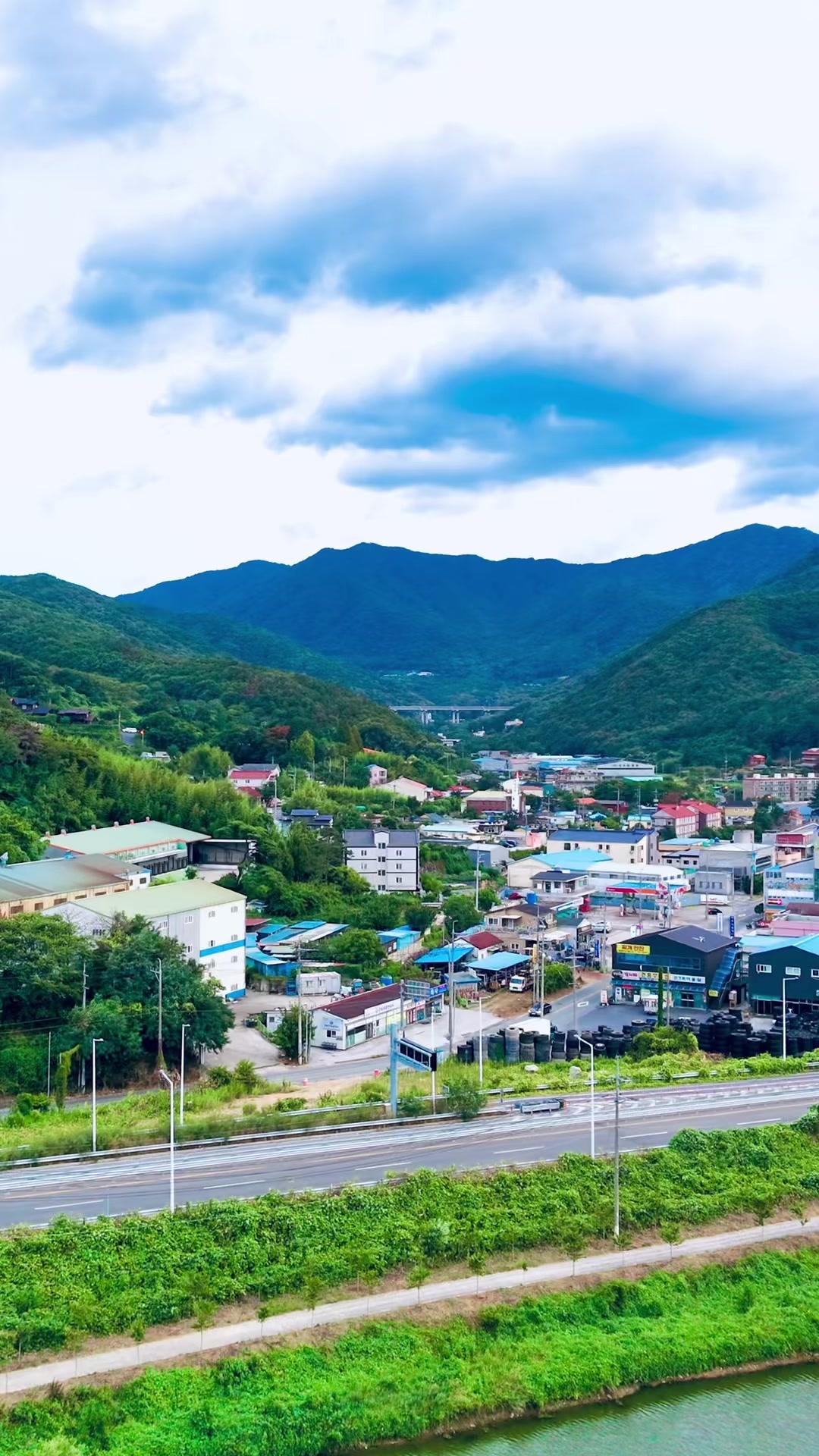 @𝑇𝙝𝒂𝐫𝗶𝘯𝒅𝑢𝑟𝙖𝐣_ 🇰🇷🥀