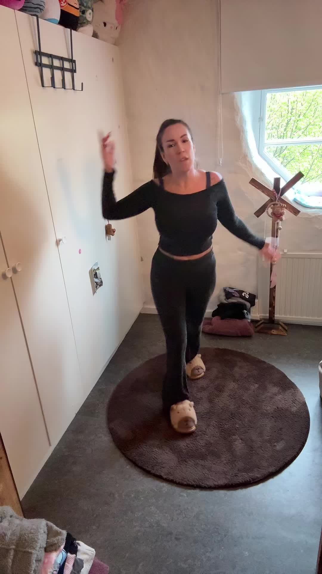 @Sandra