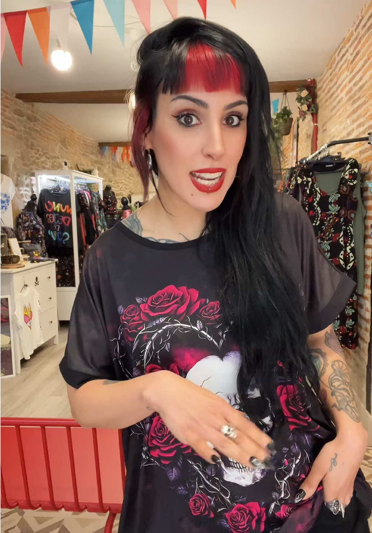@Artistinta