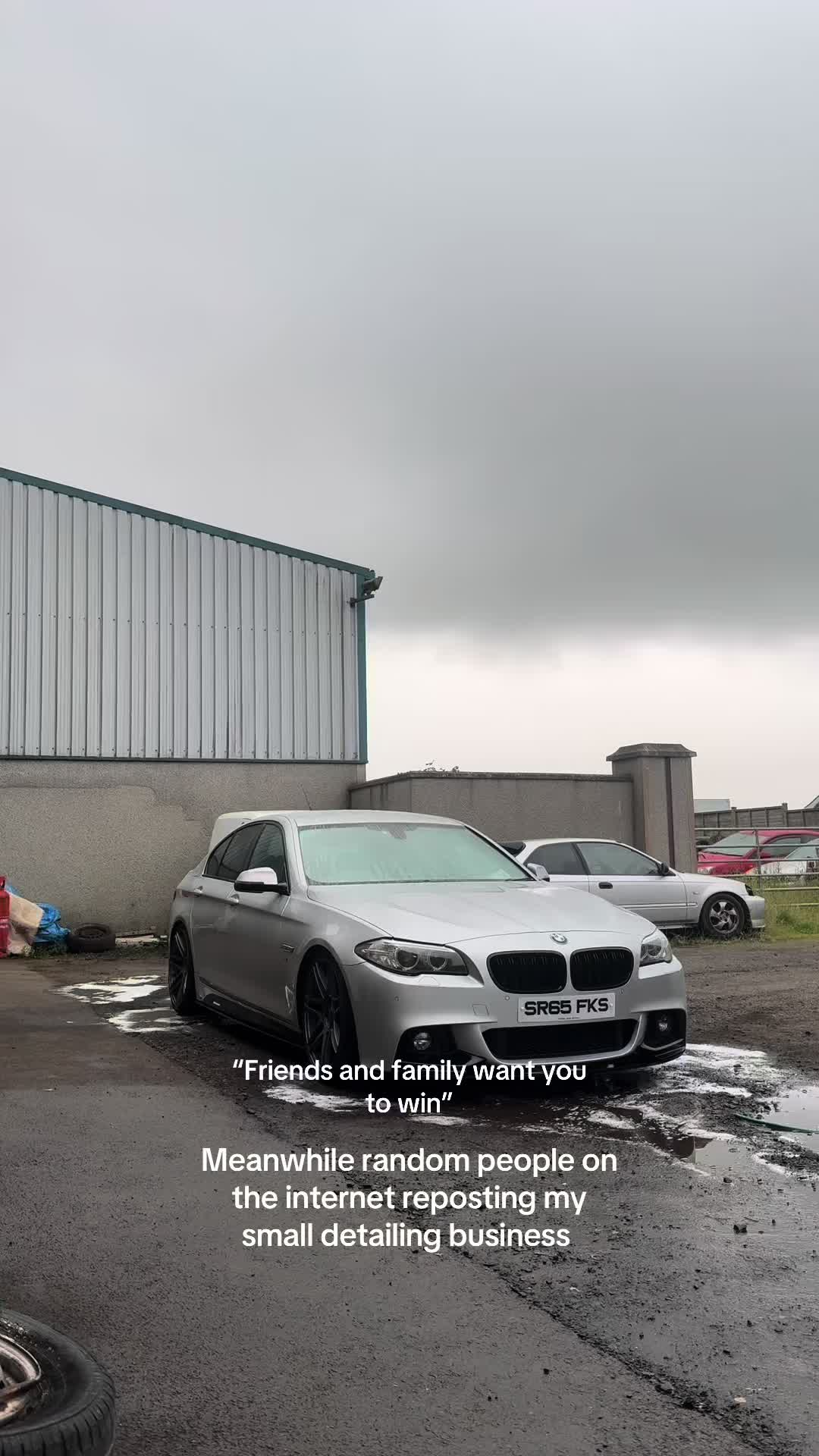 @︎