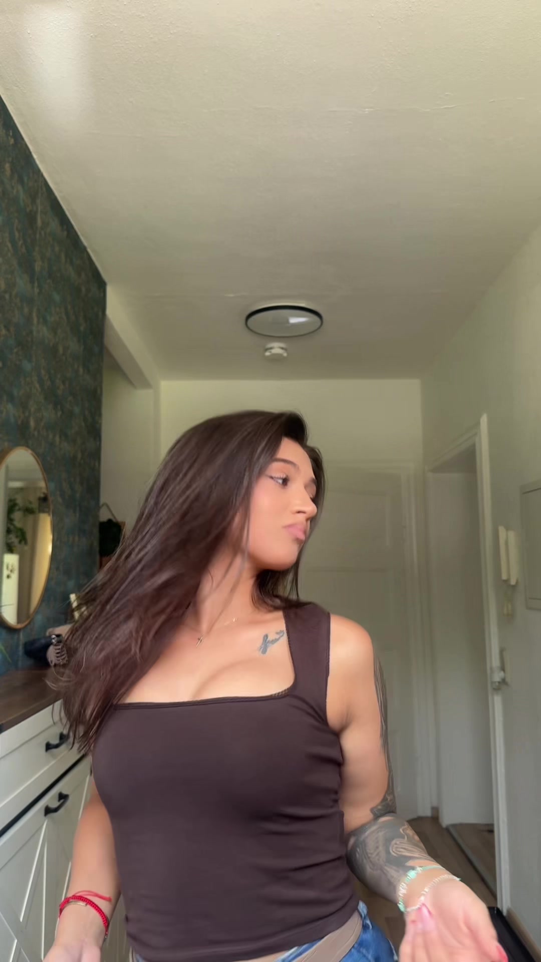 @Vanes_offcial