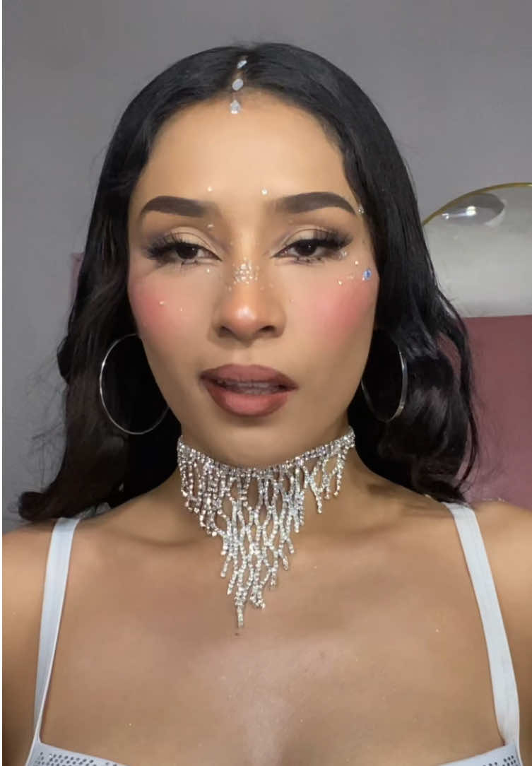 @JENN HERN&Aacute;NDEZ
