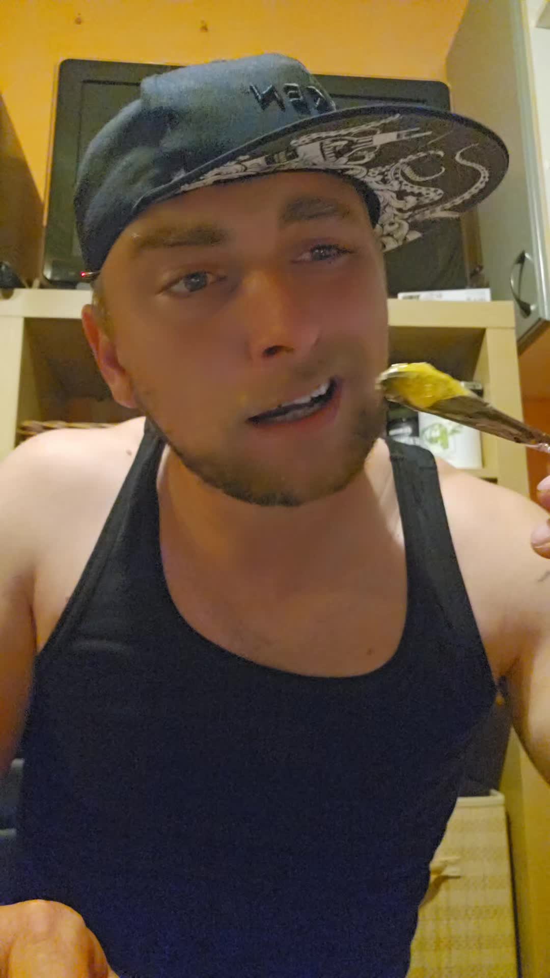 @Kmotr😎