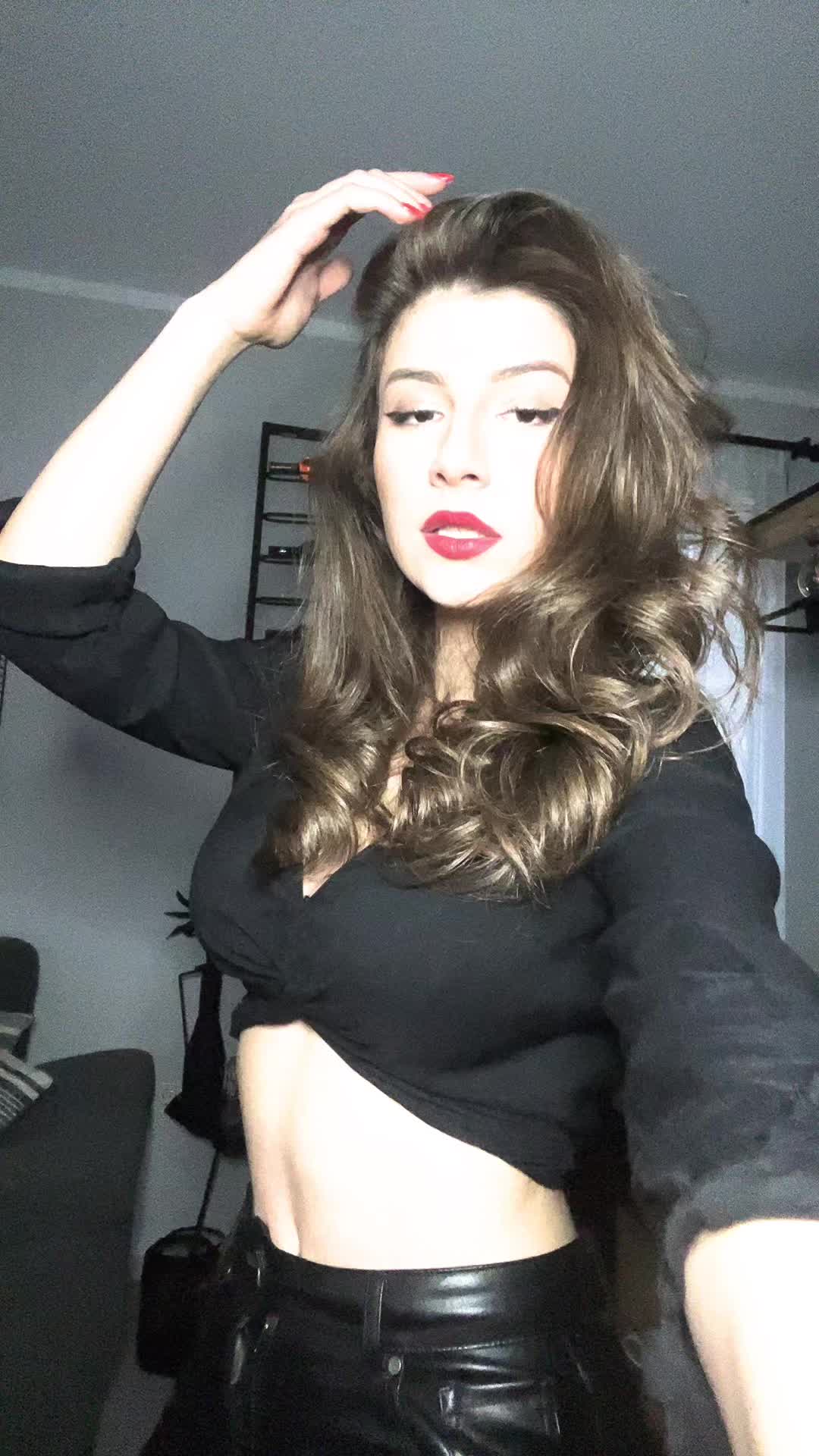 @Larisa