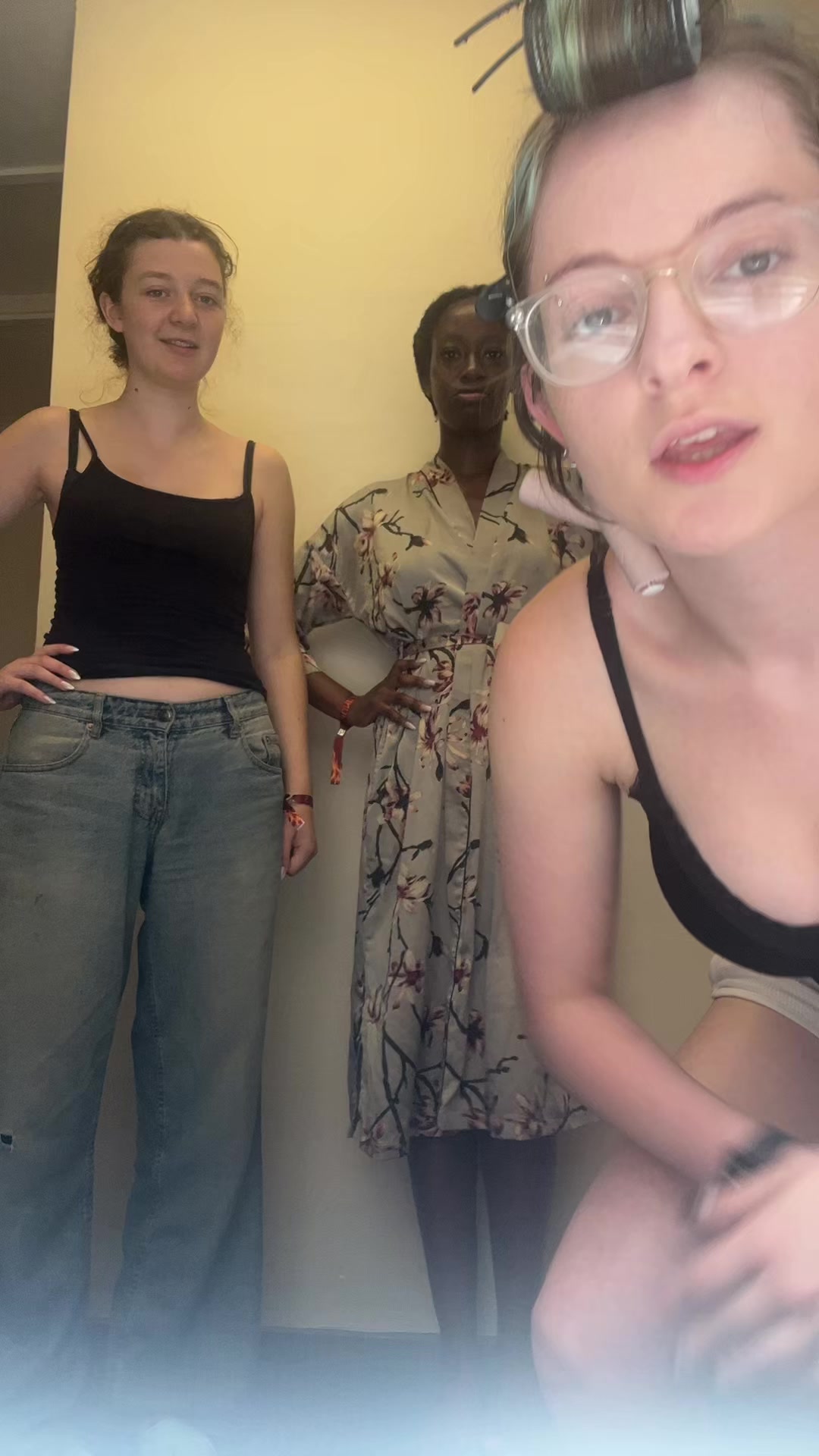 @lily