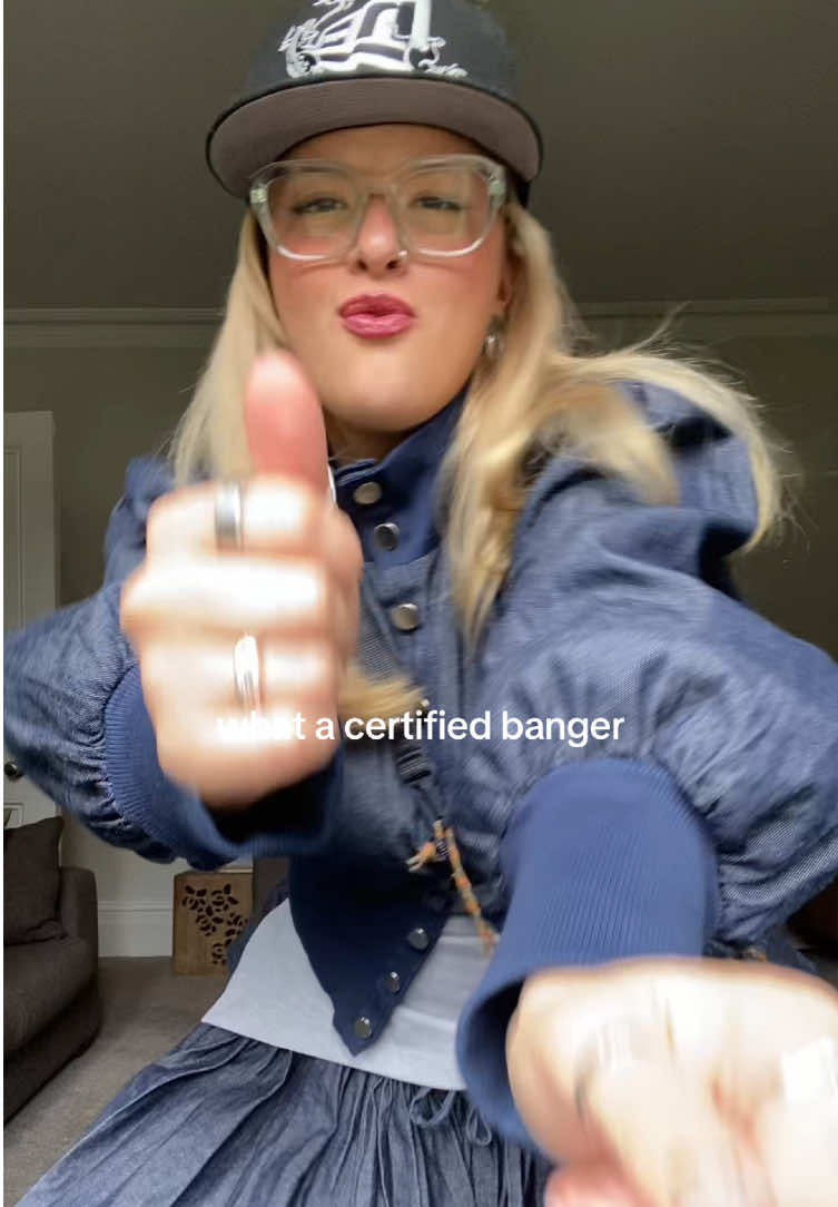 @Ameliaafleur