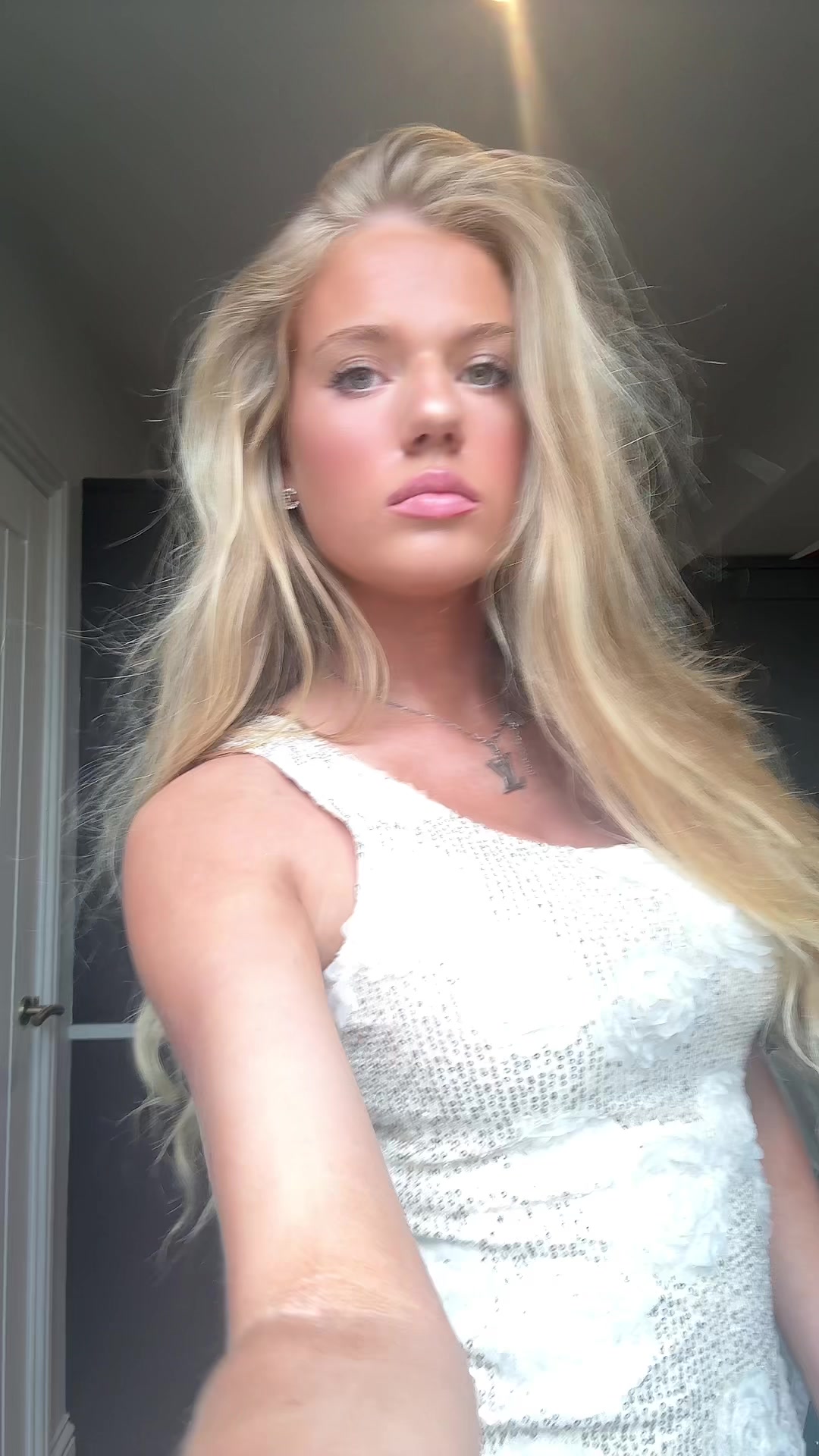 @😈