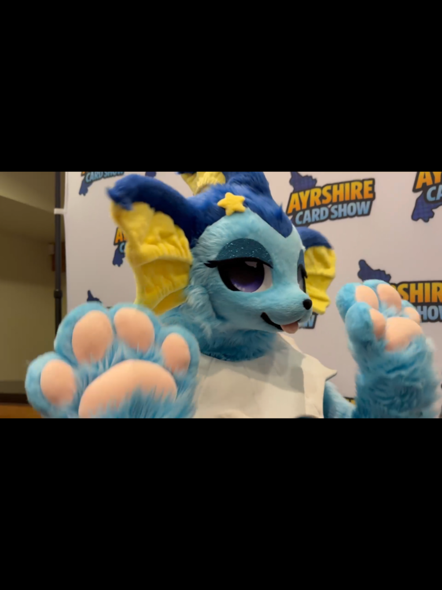@River the Vaporeon 💧