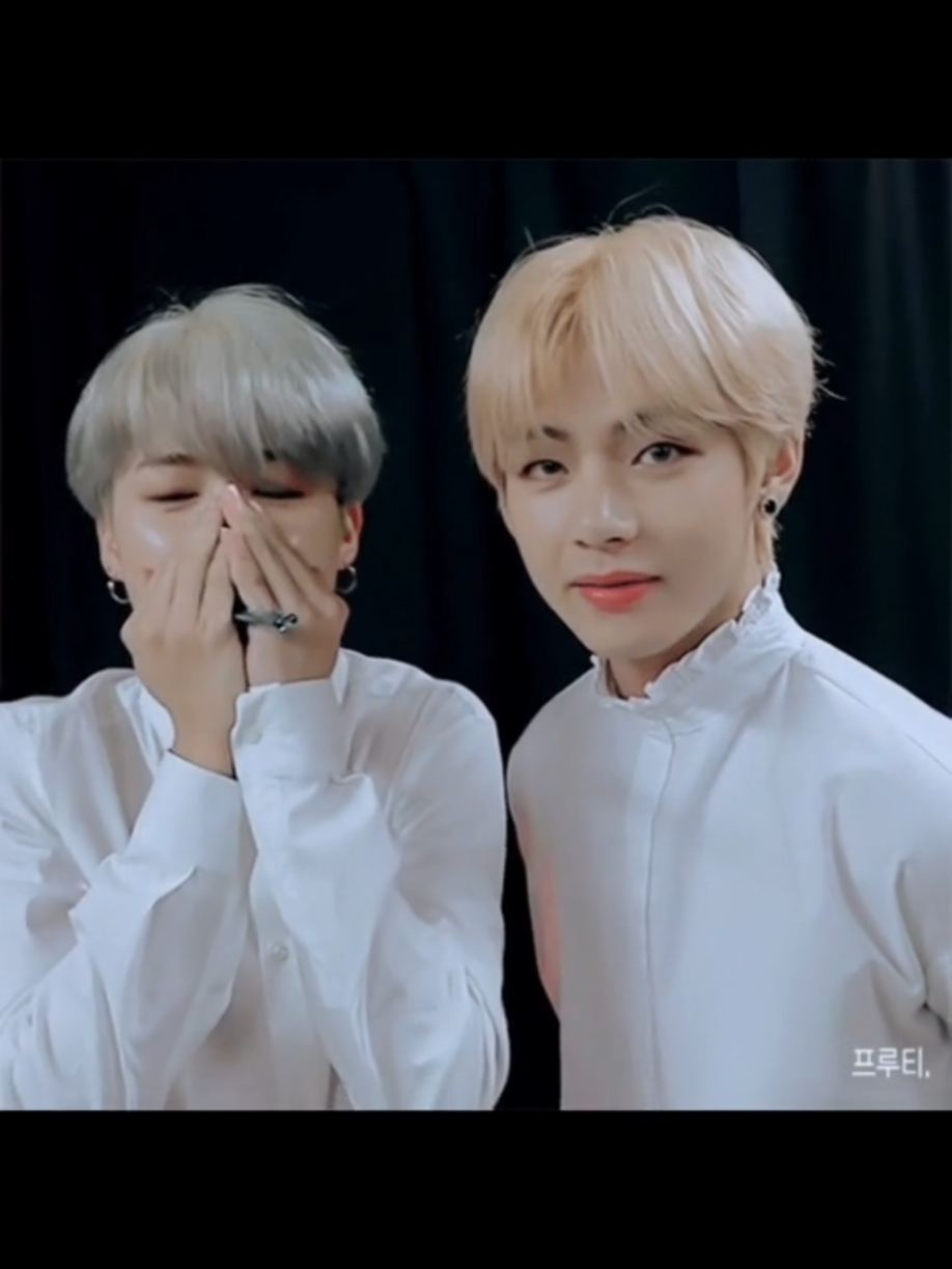 @💜ᗷTS⟭⟬💜 ARMY