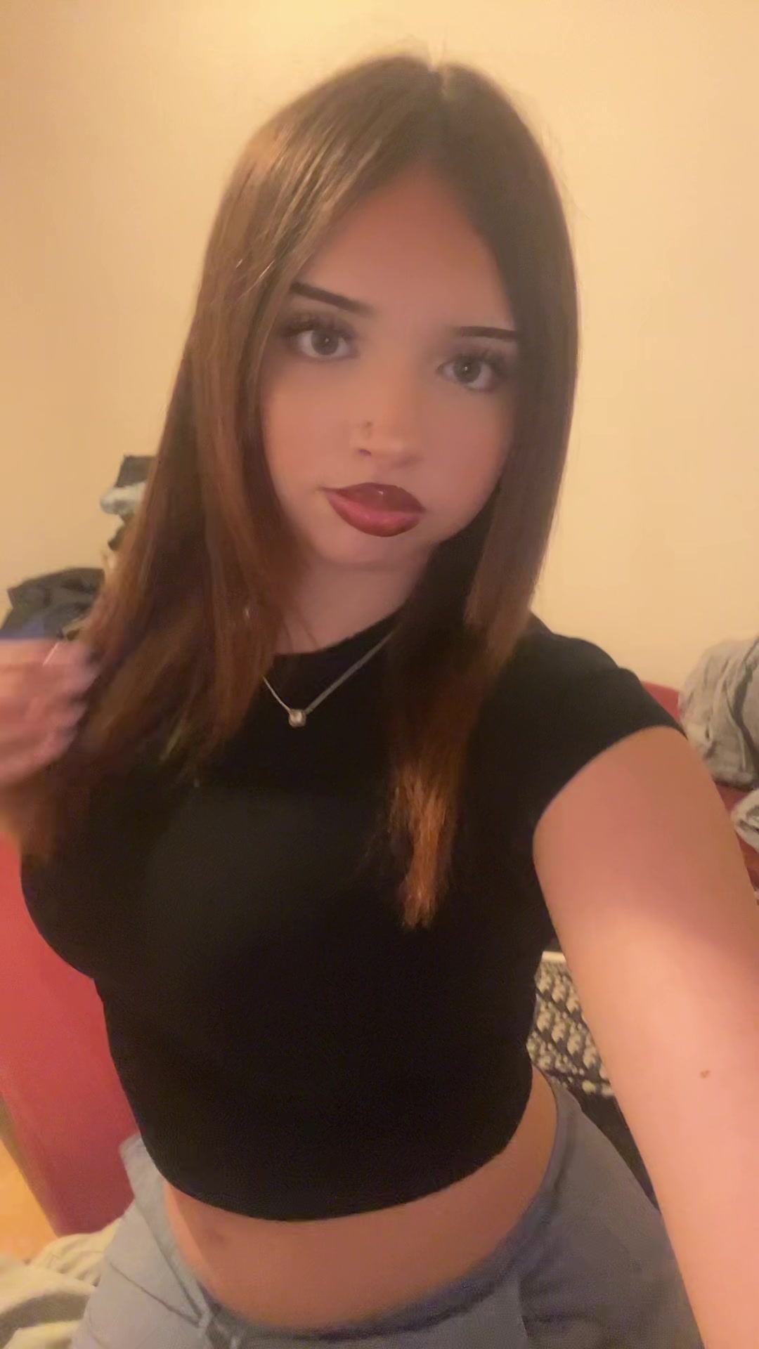 @𝒱 ᥫ᭡