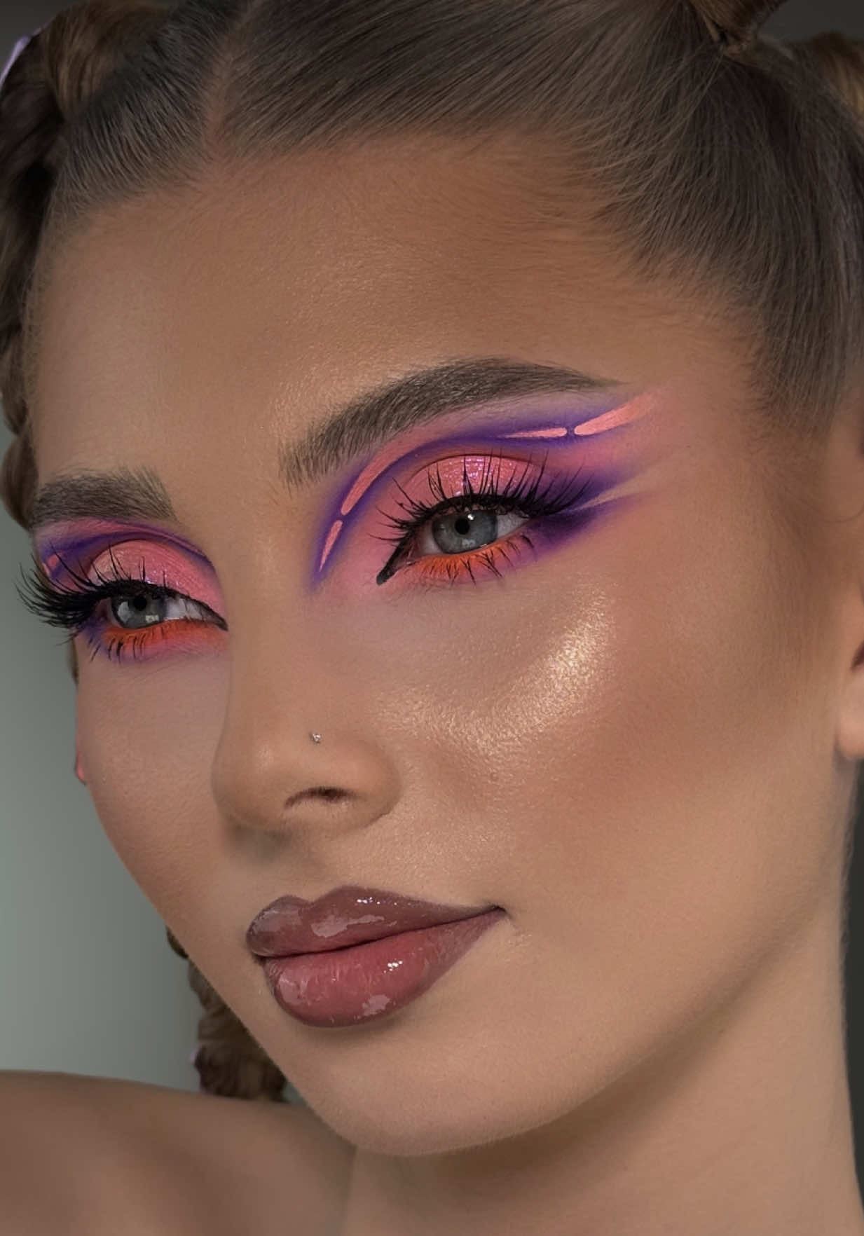 @Elena Caranfil Make-up Trainer