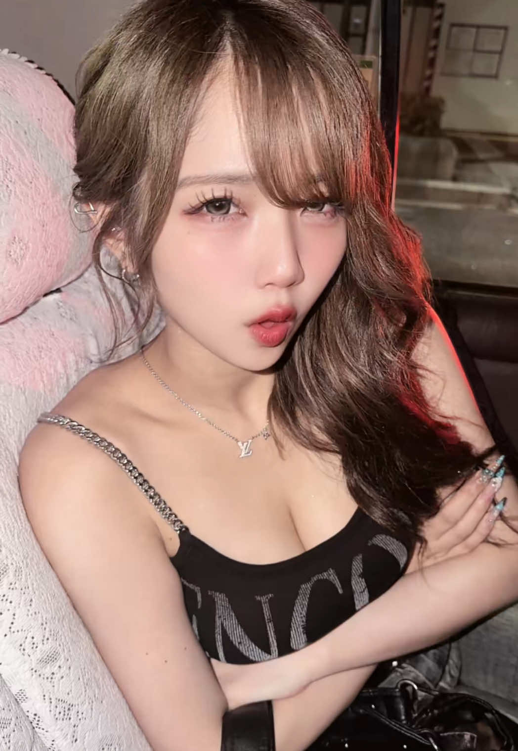 @えま