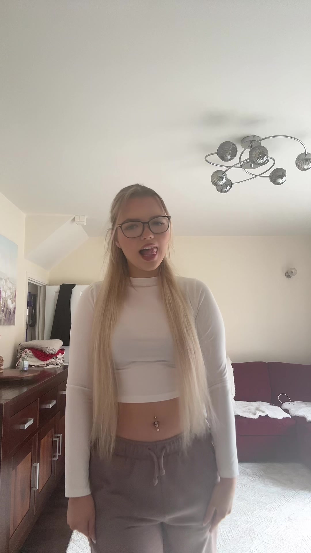 @️