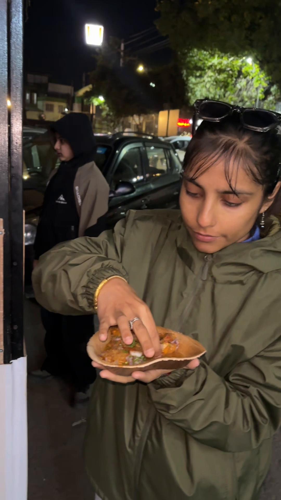 @सानु💫 (that bahun girl)