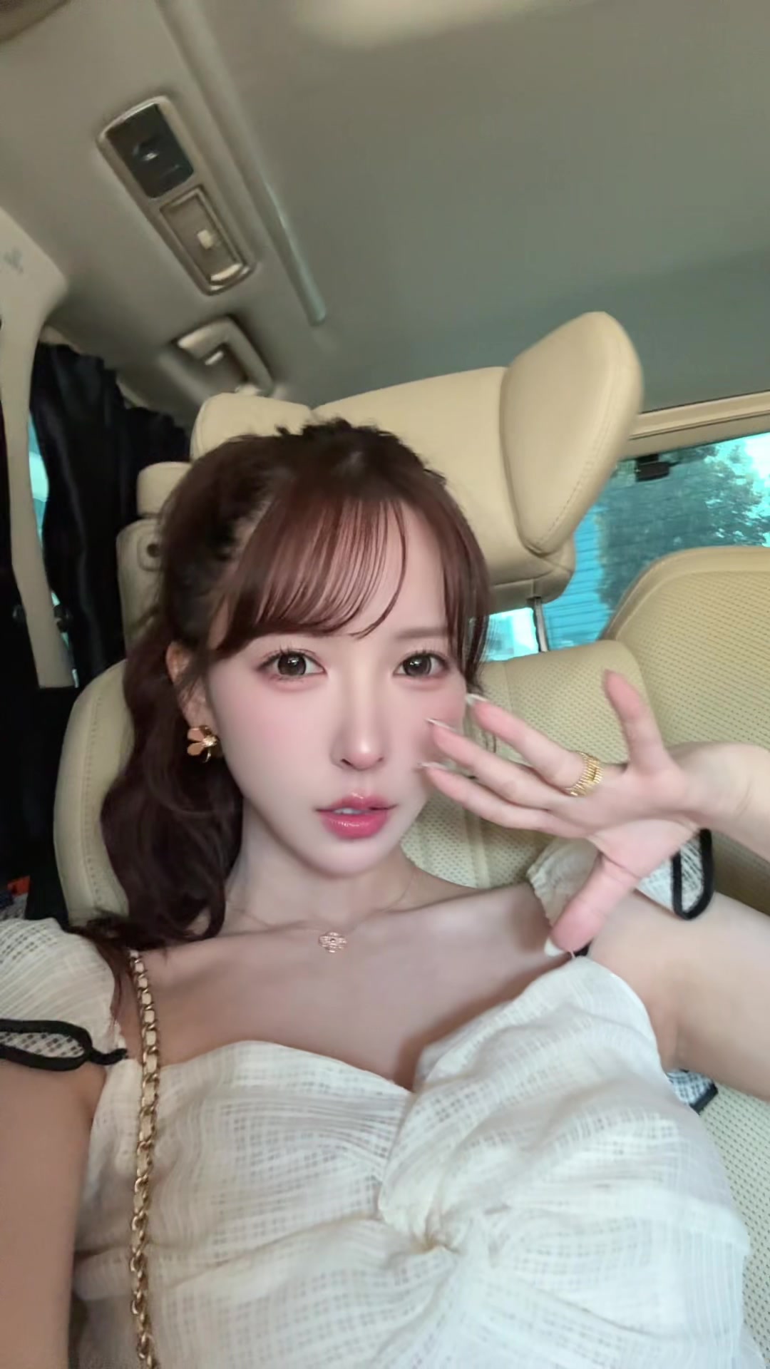 @三上悠亜