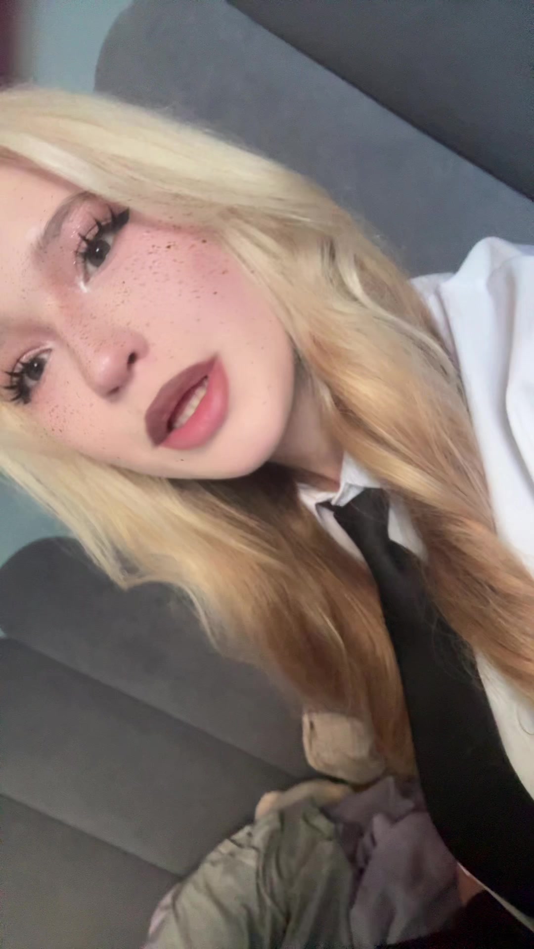 @🤡