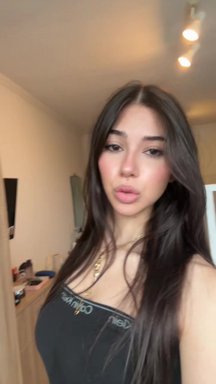 @ElaaO