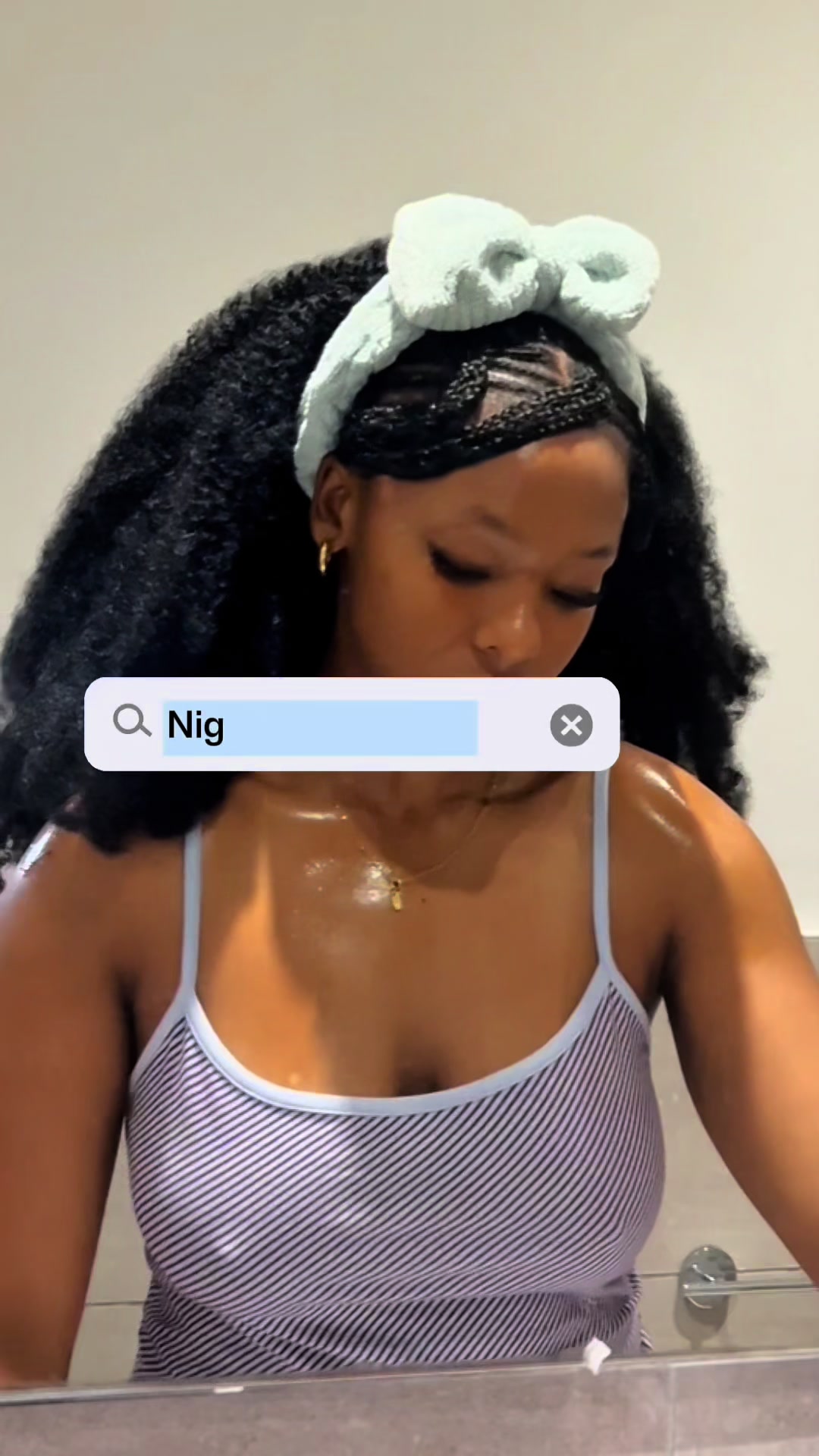 @KhanyaMzobe