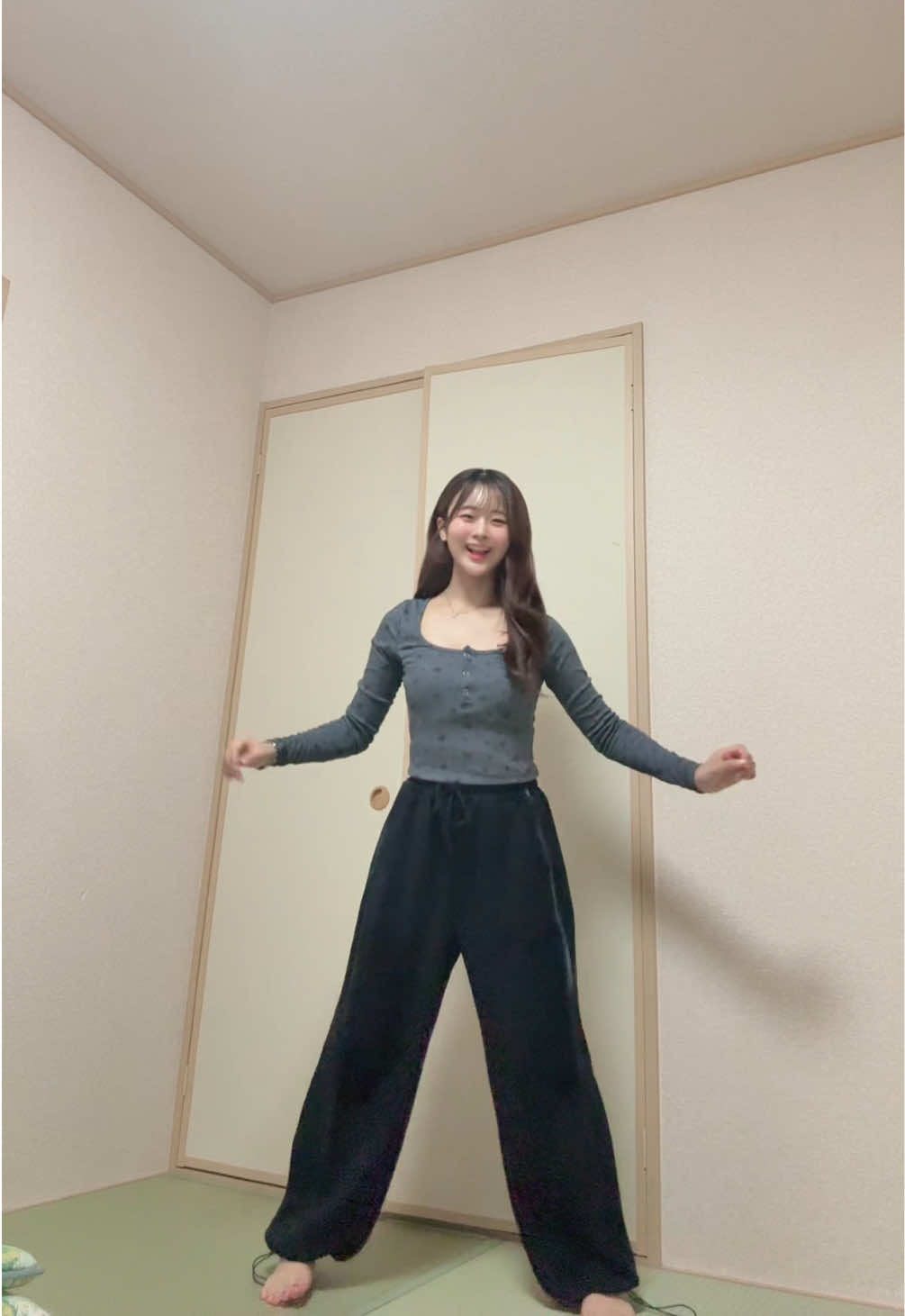 @猫顔代表🐈⬛🌙 / 涼乃ひびき